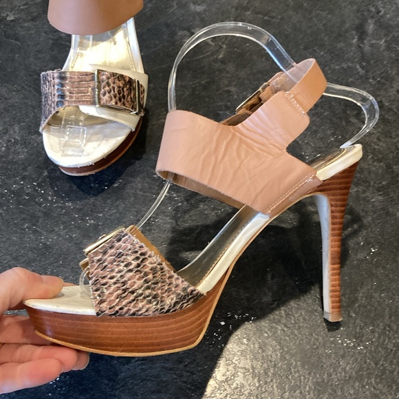 Women’s Marc Fisher Stacie tan brown leather stiletto heel sandals shoes size 9 - Picture 3 of 10